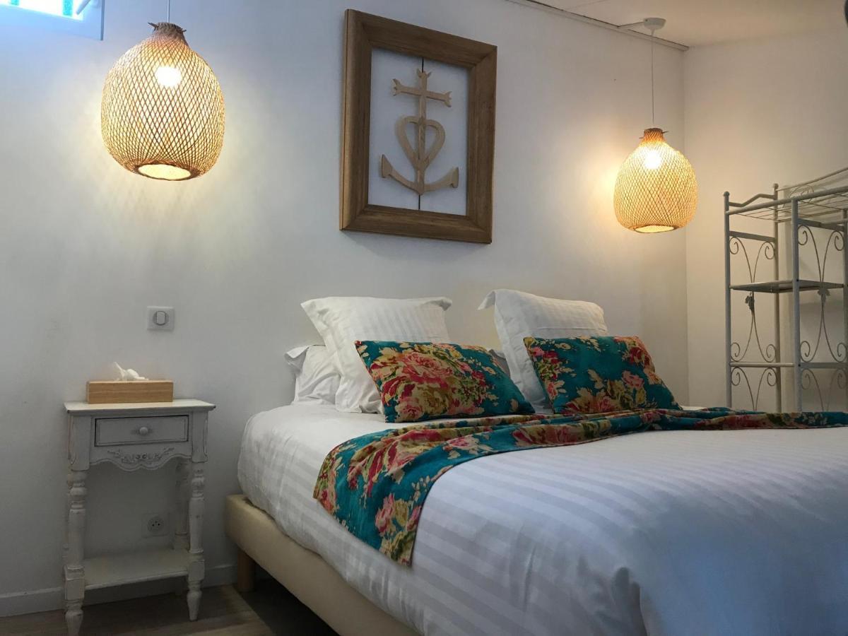 サントマリー・ド・ラメール L'Estrambord De Camargue Bed & Breakfast エクステリア 写真