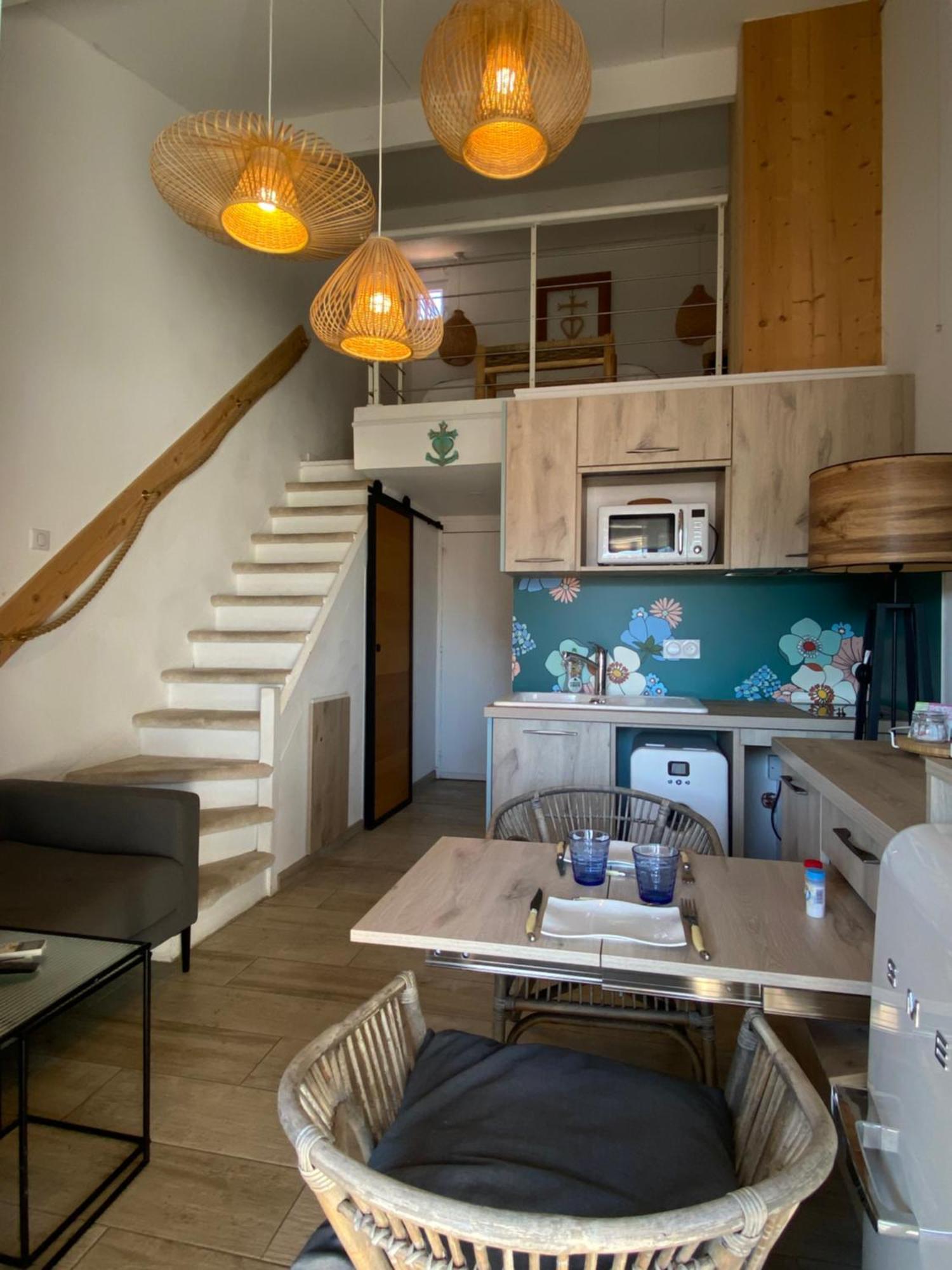サントマリー・ド・ラメール L'Estrambord De Camargue Bed & Breakfast エクステリア 写真